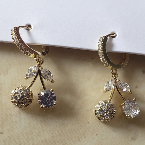 COPPER  CHERRY EARRINGS - Picture 5 of 5